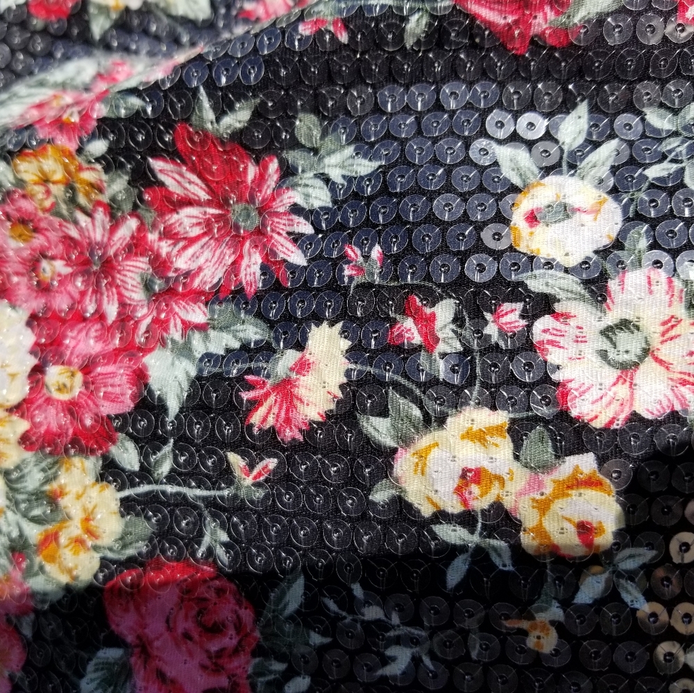 Beautiful Sequins Floral Hobo Bag - Picture 2 of 4